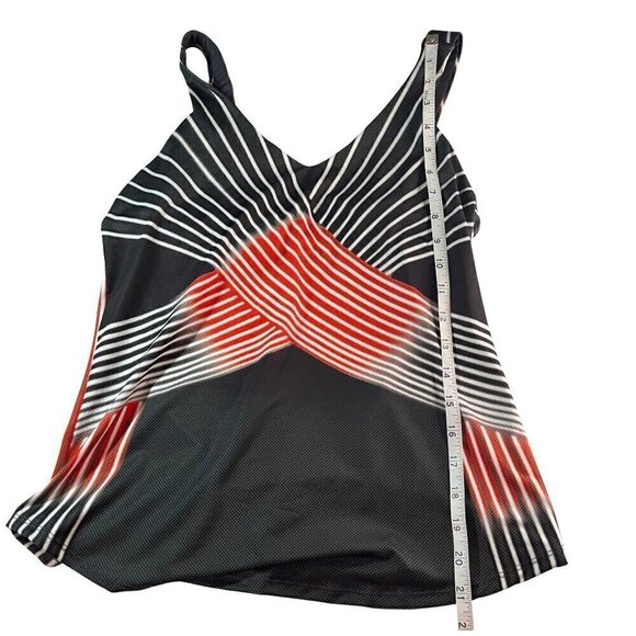 Lucky in Love Tech Lights Tank with Built-In Shelf Bra, Size Small - Picture 5 of 8